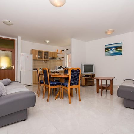 Apartment Horizont Трогір Екстер'єр фото