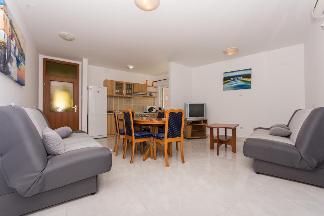 Apartment Horizont Трогір Екстер'єр фото