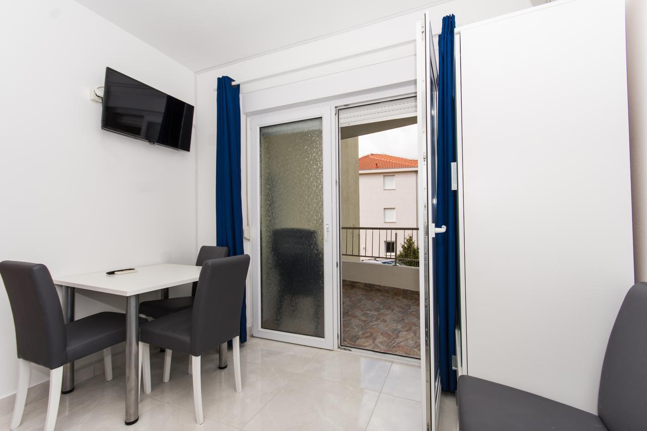 Apartment Horizont Трогір Екстер'єр фото