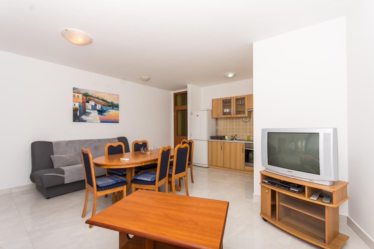 Apartment Horizont Трогір Екстер'єр фото