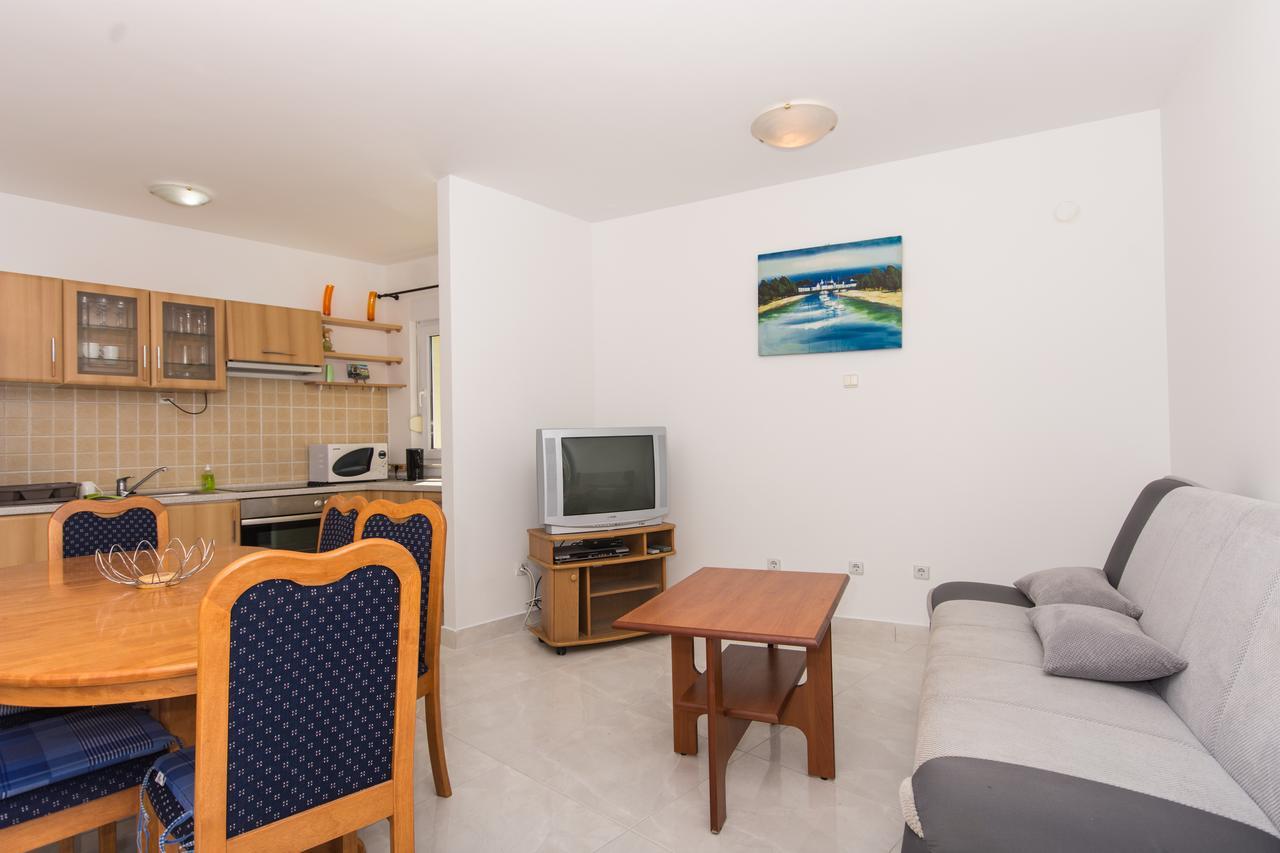 Apartment Horizont Трогір Екстер'єр фото